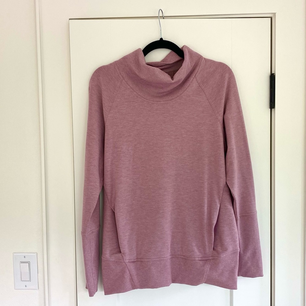 Lululemon pink long sleeve turtleneck